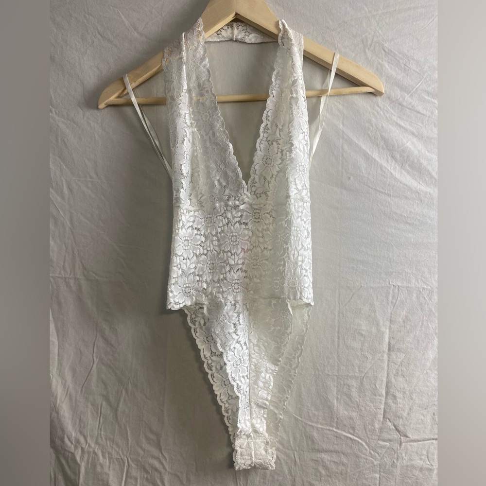 Nwt vintage victorias secret bodysuit lace white halter